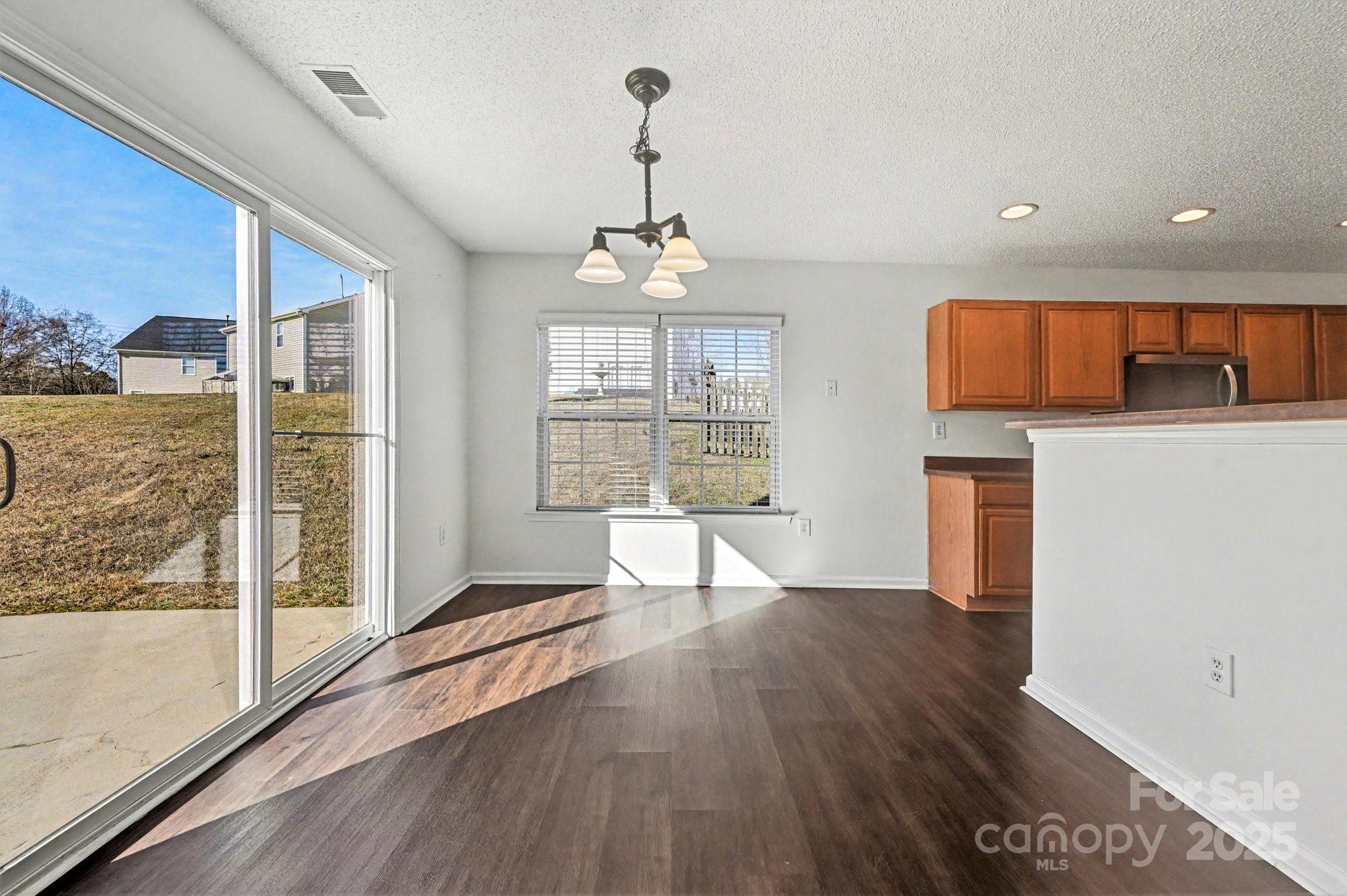 13812 Riding Hill Avenue Charlotte, NC 28213 - Photo 10 of 27