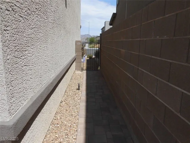 $2,600 | 287 Mount Langley, Henderson, NV 89015