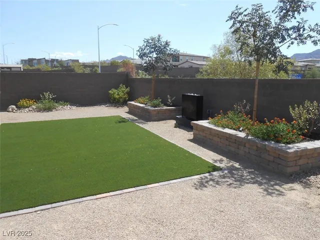 $2,600 | 287 Mount Langley, Henderson, NV 89015