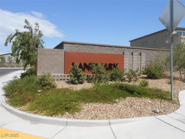 $2,600 | 287 Mount Langley, Henderson, NV 89015