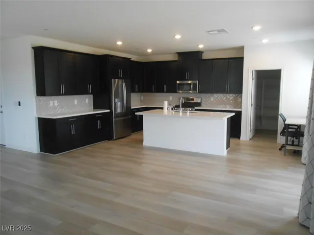 $2,600 | 287 Mount Langley, Henderson, NV 89015