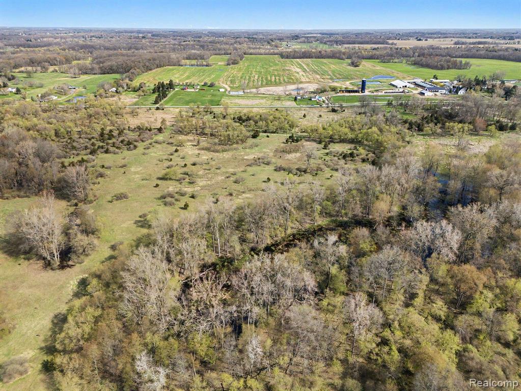 8857 Bath Road Byron, MI 48418 - Photo 14 of 17