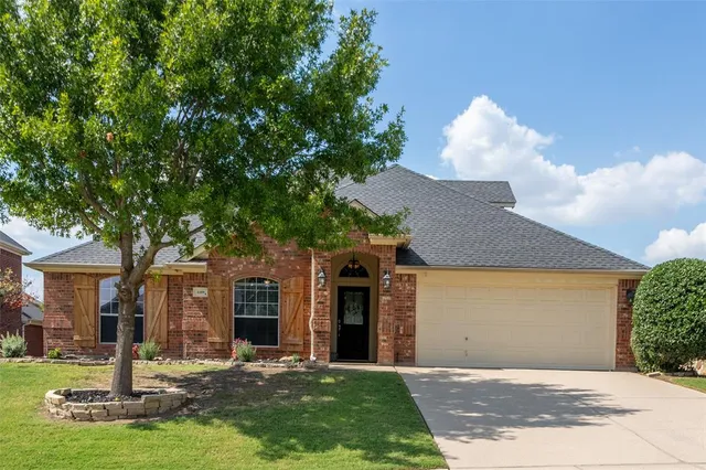 $369,900 | 1109 Linden Drive, Burleson, TX 76028