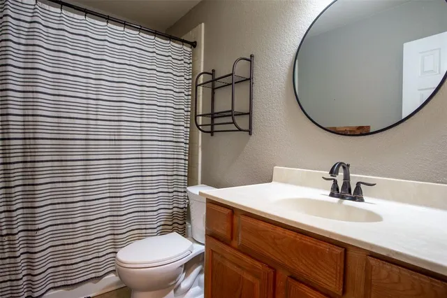 $369,900 | 1109 Linden Drive, Burleson, TX 76028