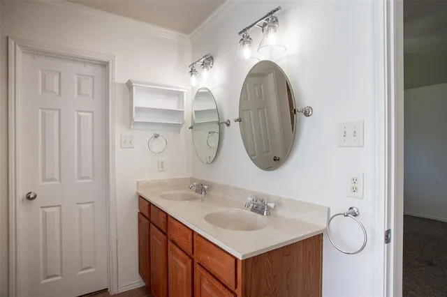 $369,900 | 1109 Linden Drive, Burleson, TX 76028