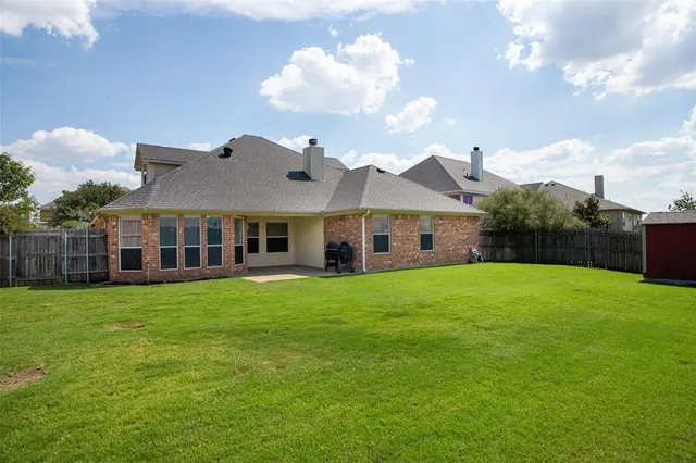 $369,900 | 1109 Linden Drive, Burleson, TX 76028
