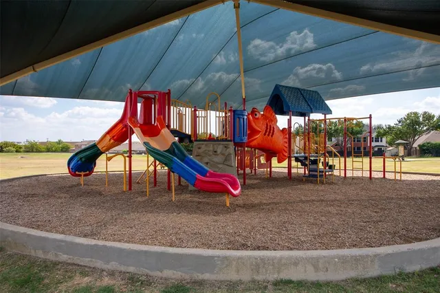 $369,900 | 1109 Linden Drive, Burleson, TX 76028