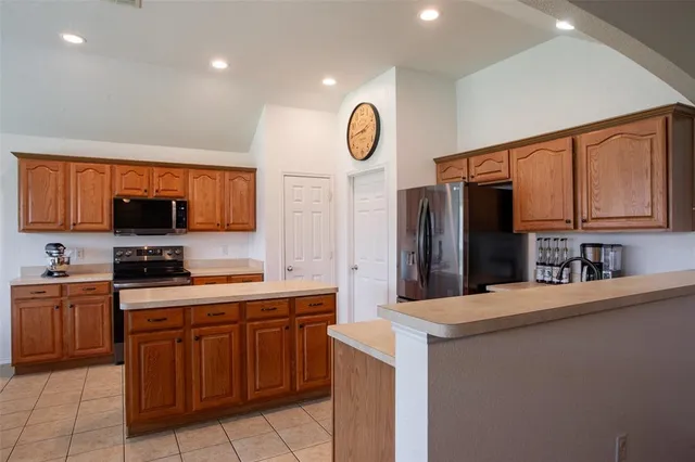 $369,900 | 1109 Linden Drive, Burleson, TX 76028