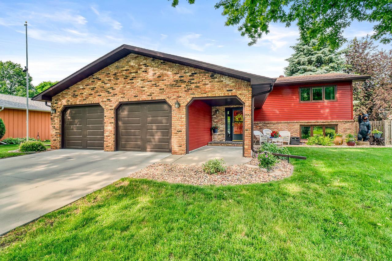 3907 3rd Street South Moorhead, MN 56560 - Photo 2 of 65