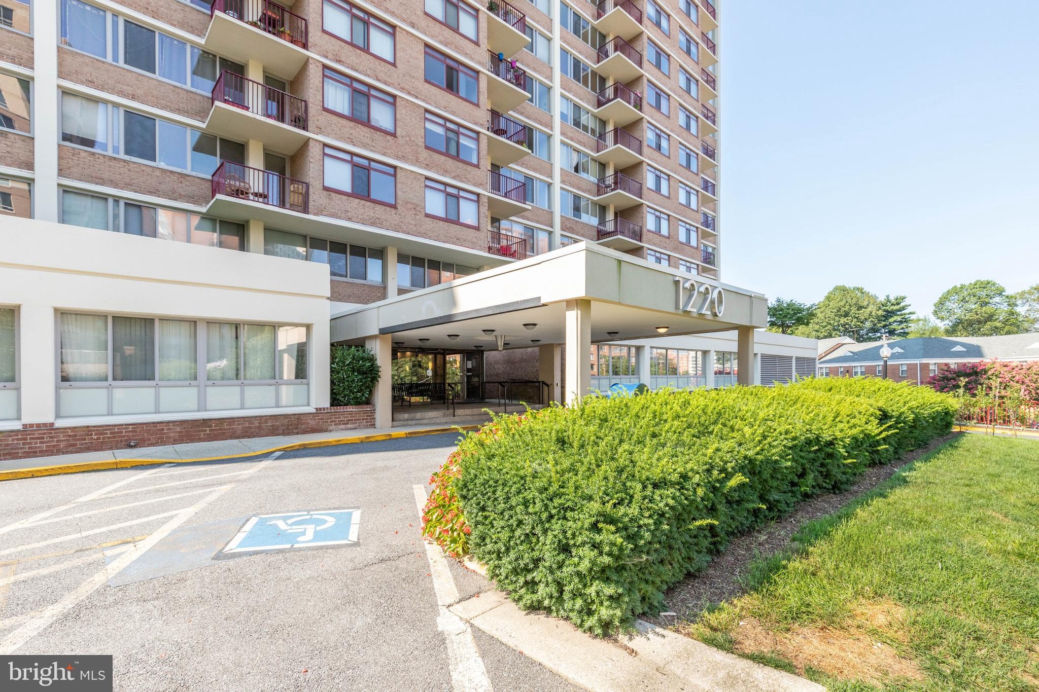 1220 Blair Mill Road, Unit 503 Silver Spring, MD 20910 - Photo 2 of 29