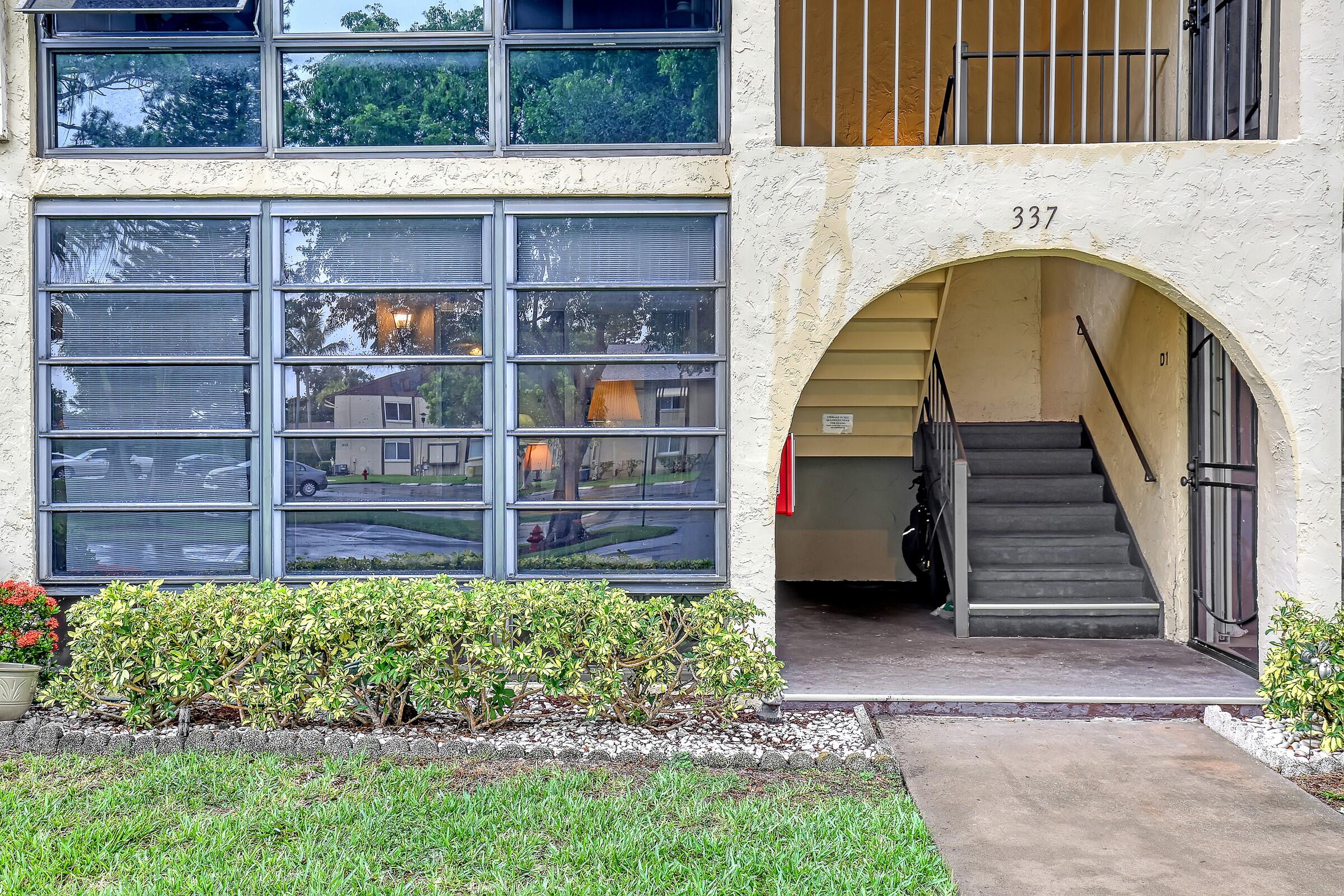 337 Pine Ridge Circle, Unit A1 Greenacres, FL 33463 - Photo 4 of 40 Image00003