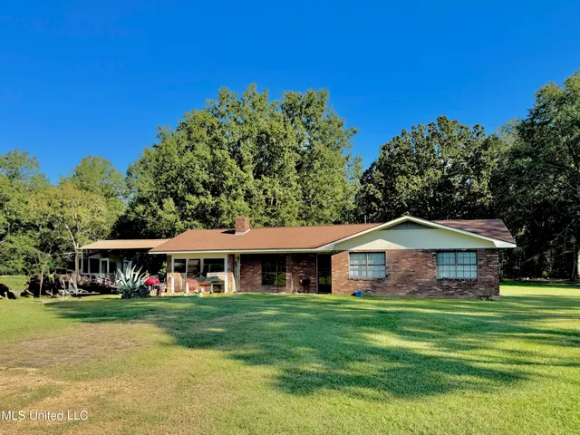 $203,000 | 986 Dunn-Ratcliff Road Northwest, Brookhaven, MS 39601