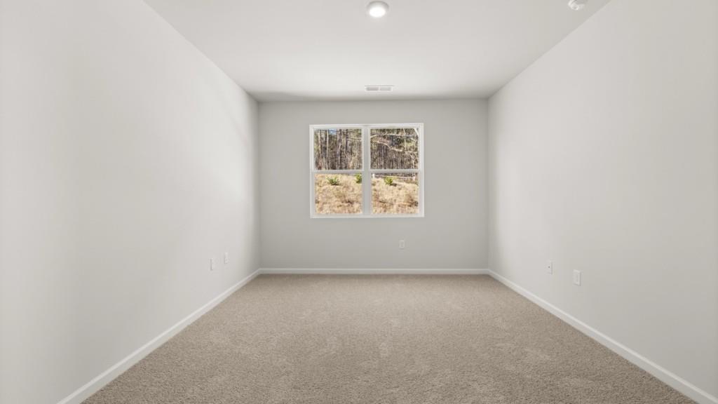 2930 Daxton Lane Gainesville, GA 30507 - Photo 16 of 32 an empty room with windows