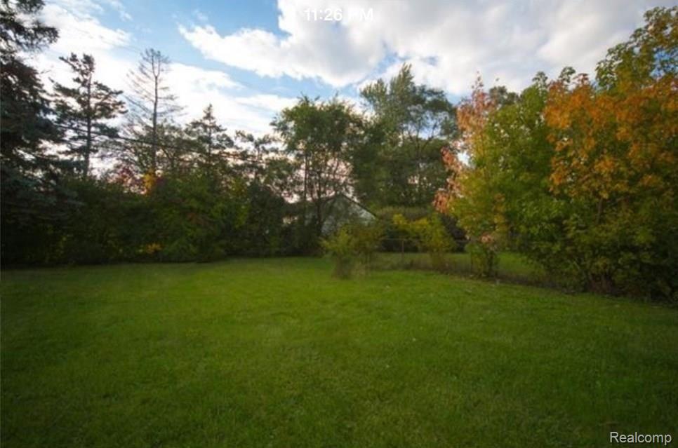 2177 Castleton Drive Troy, MI 48083 - Photo 4 of 32
