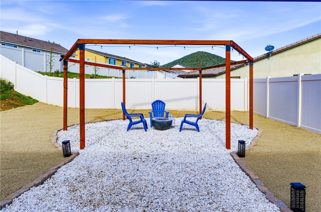 24942 Whispering Way Menifee, CA 92584 - Photo 7 of 57