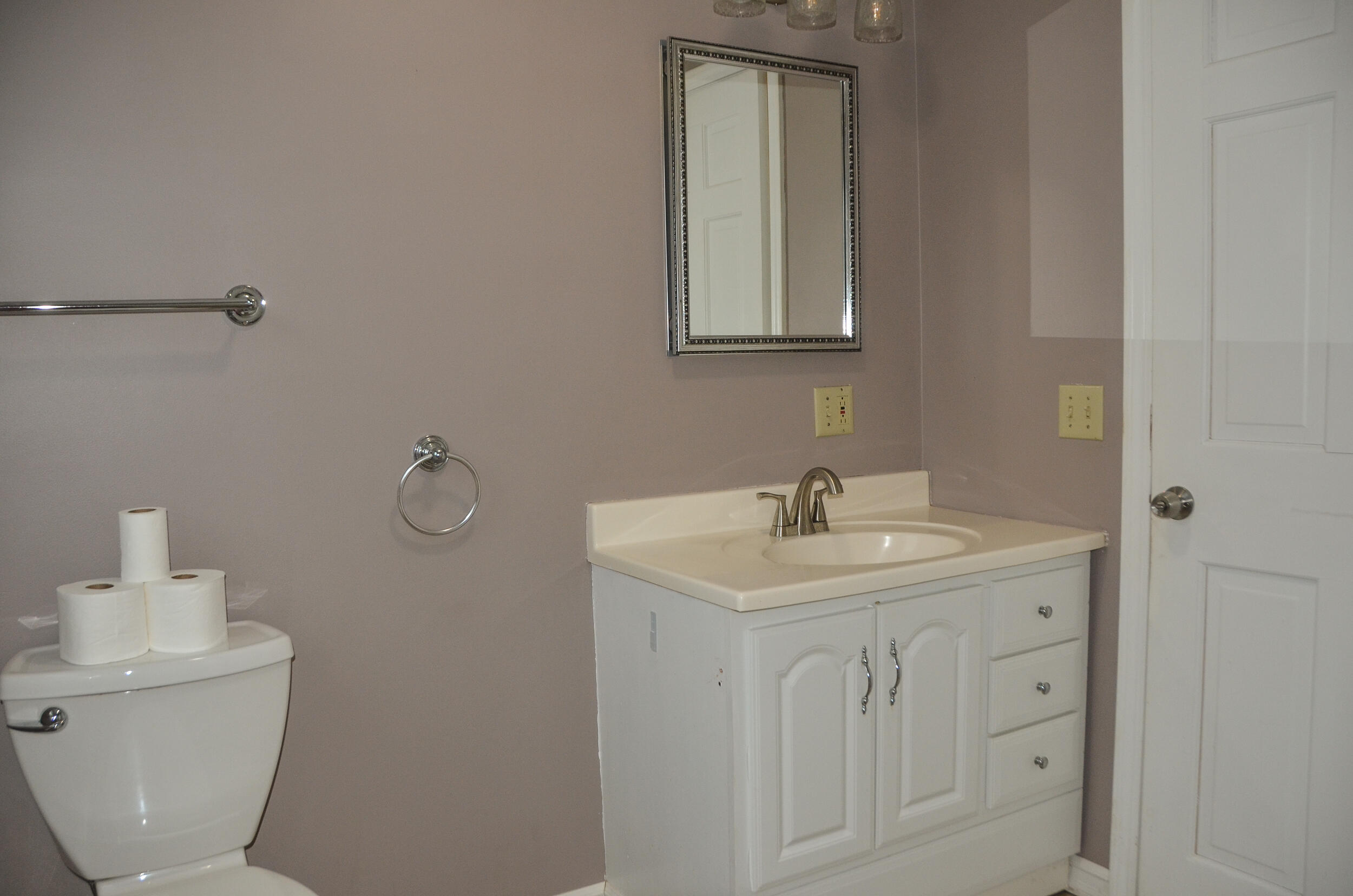 225 Mount Vernon Road Augusta, ME 04330 - Photo 20 of 55 0019-225 Mt Vernon Rd DSC_0080