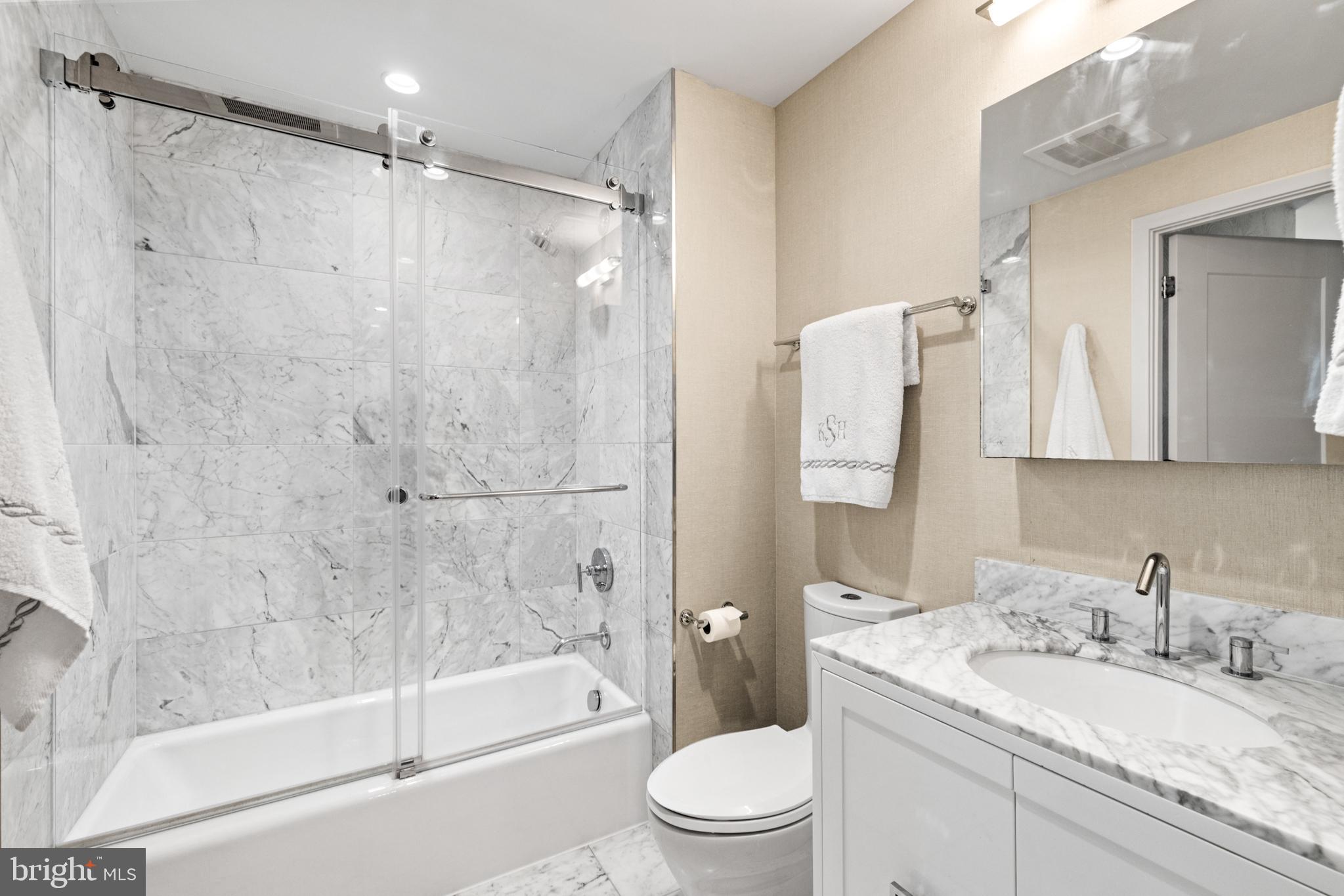 45 Sutton Square Southwest, Unit 1110 Washington, DC 20024 - Photo 22 of 53