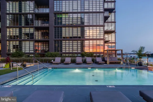 $750,000 | 45 Sutton Square Southwest, Unit 1110, Washington, DC 20024