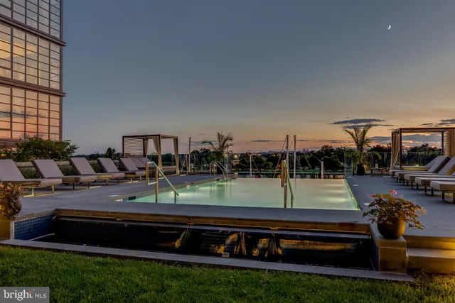 $750,000 | 45 Sutton Square Southwest, Unit 1110, Washington, DC 20024