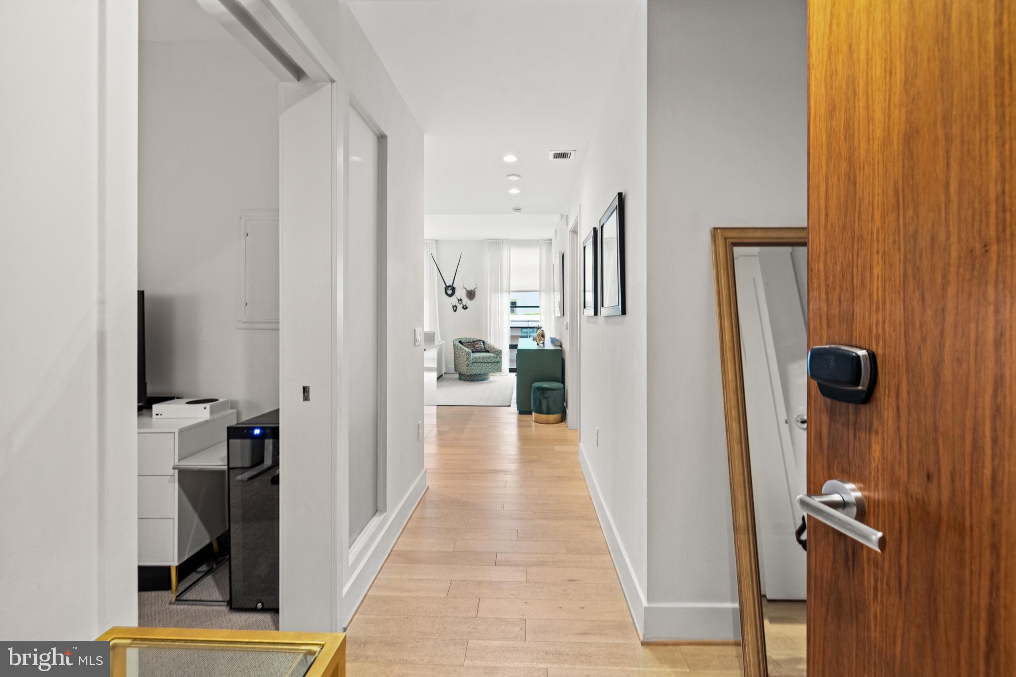 45 Sutton Square Southwest, Unit 1110 Washington, DC 20024 - Photo 4 of 53