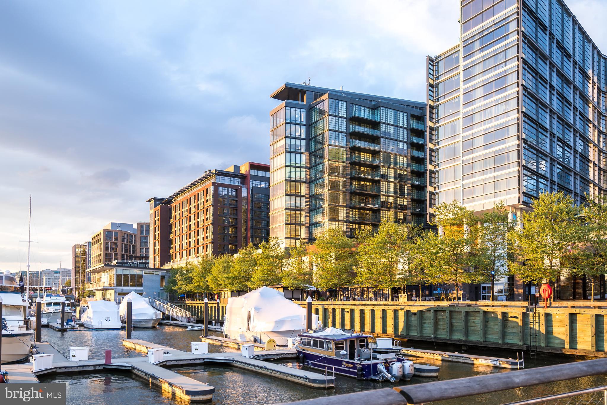 45 Sutton Square Southwest, Unit 1110 Washington, DC 20024 - Photo 45 of 53