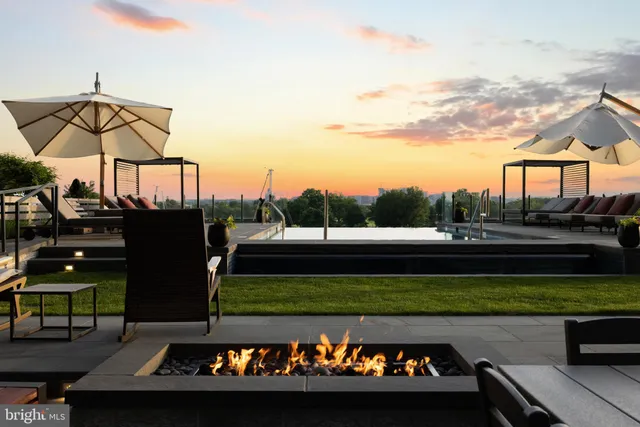 $750,000 | 45 Sutton Square Southwest, Unit 1110, Washington, DC 20024