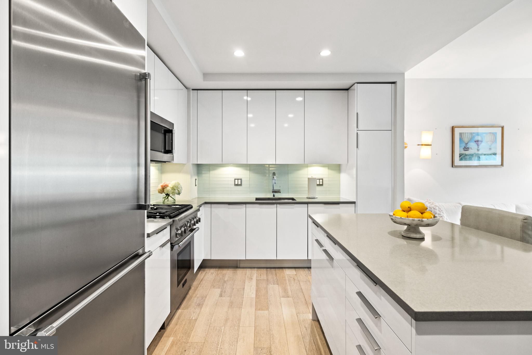 45 Sutton Square Southwest, Unit 1110 Washington, DC 20024 - Photo 7 of 53