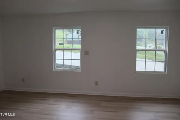 $244,900 | 265 Market Street, Clintwood, VA 24228