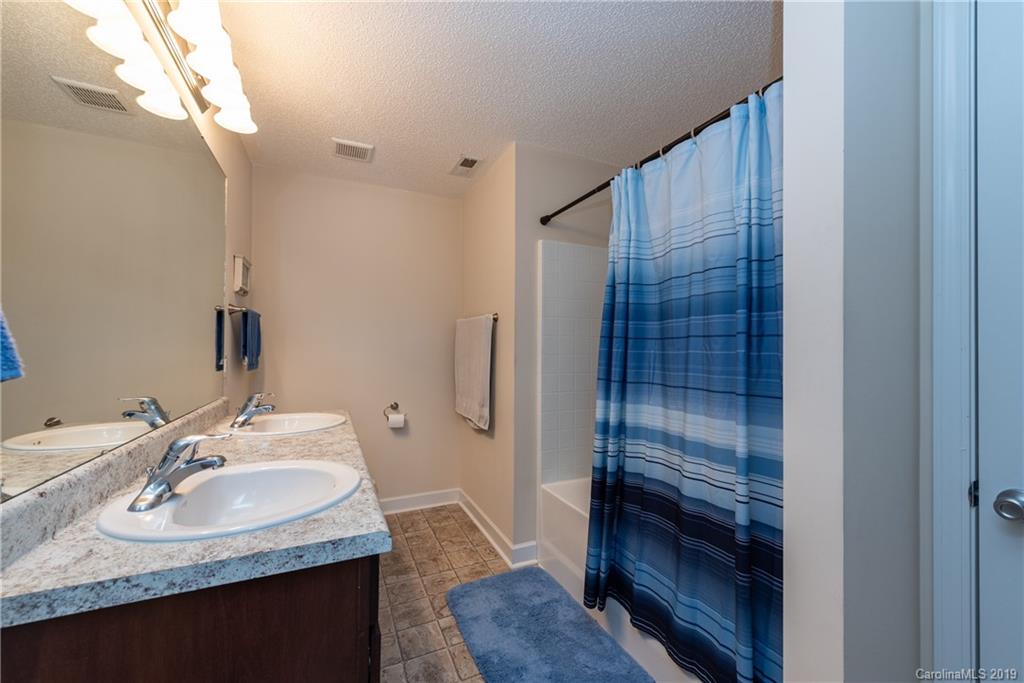 726 Carson Road York, SC 29745 - Photo 10 of 27 Gallery Image 10