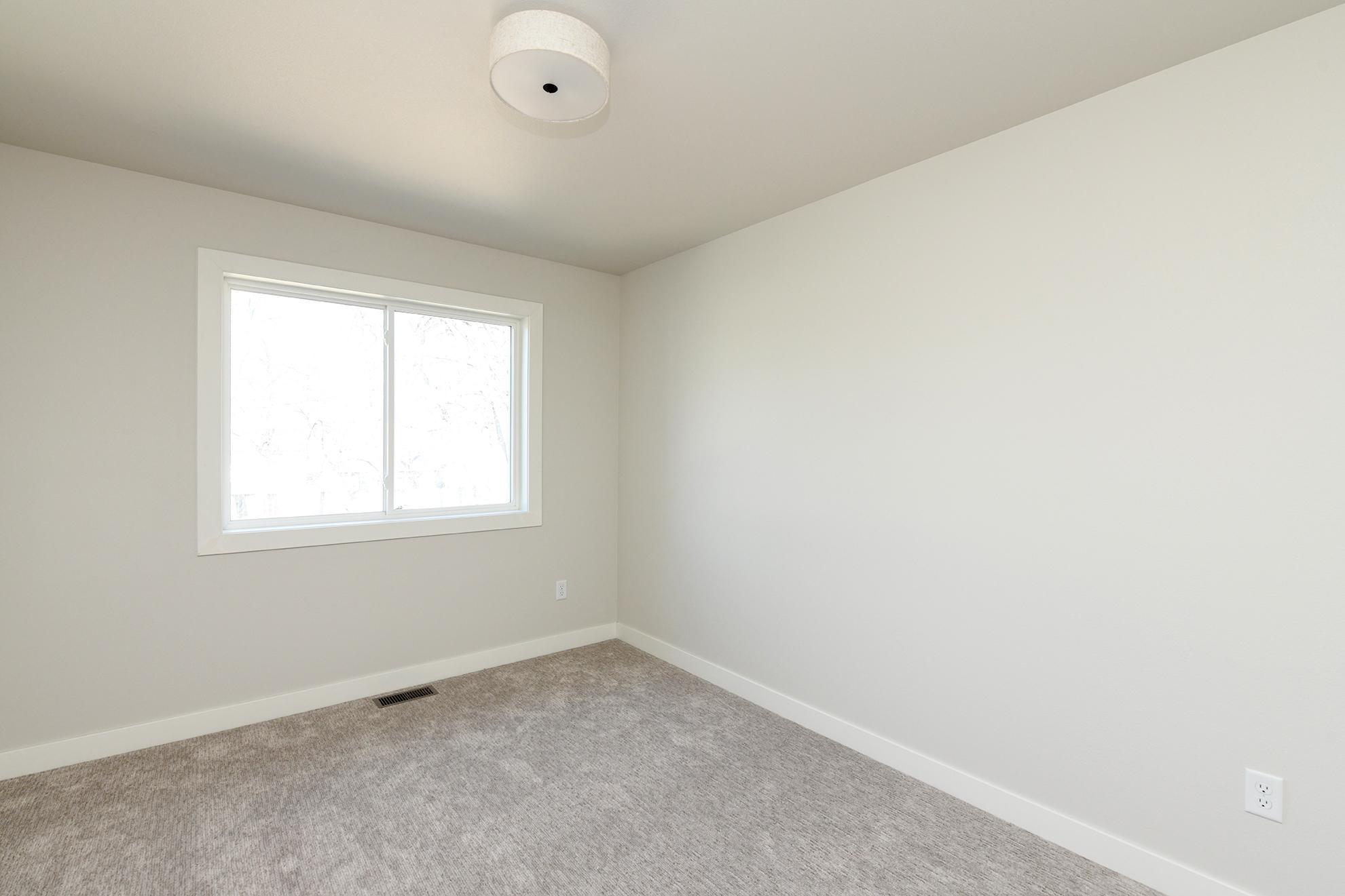 806 7th Street North Fargo, ND 58102 - Photo 21 of 24