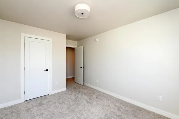 $329,900 | 806 7th Street North, Fargo, ND 58102