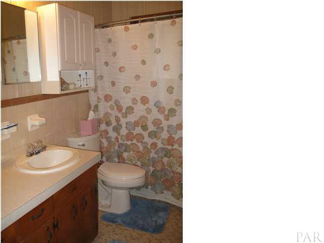 5200 Cerny Road Pensacola, FL 32526 - Photo 12 of 19 Full bath