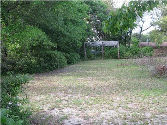 5200 Cerny Road Pensacola, FL 32526 - Photo 15 of 19 Add your garden here