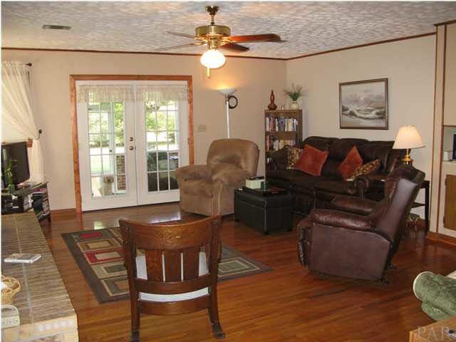 5200 Cerny Road Pensacola, FL 32526 - Photo 3 of 19 Great for entertaining