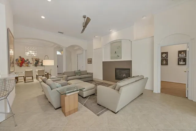 $749,000 | 8404 Abingdon Court, University Park, FL 34201