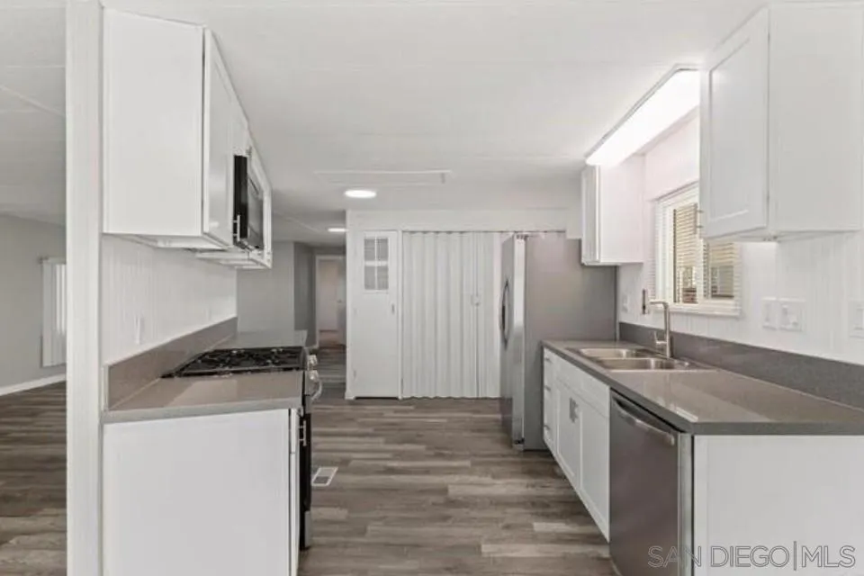 971 Borden Road, Unit 9 San Marcos, CA 92069 - Photo 15 of 23