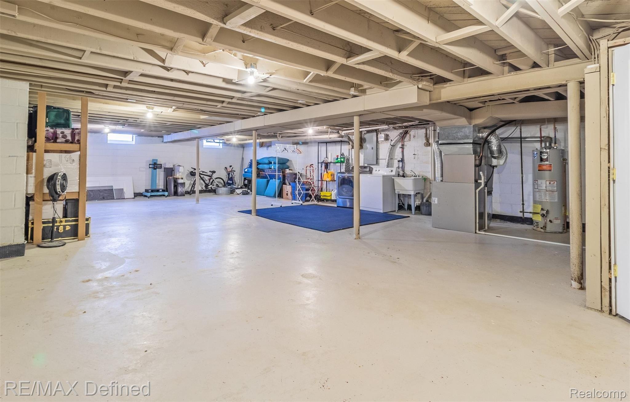 366 Wimpole Drive Rochester, MI 48309 - Photo 35 of 46 366 Whimpole-38.jpg