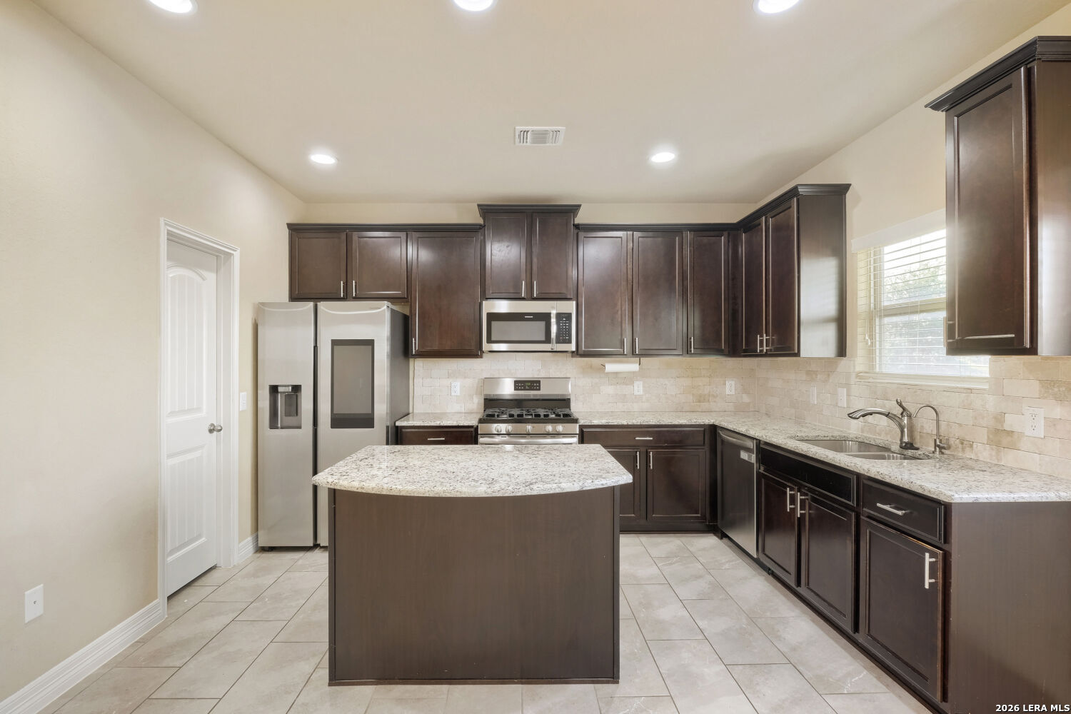 1134 Ranch Falls San Antonio, TX 78245 - Photo 6 of 22