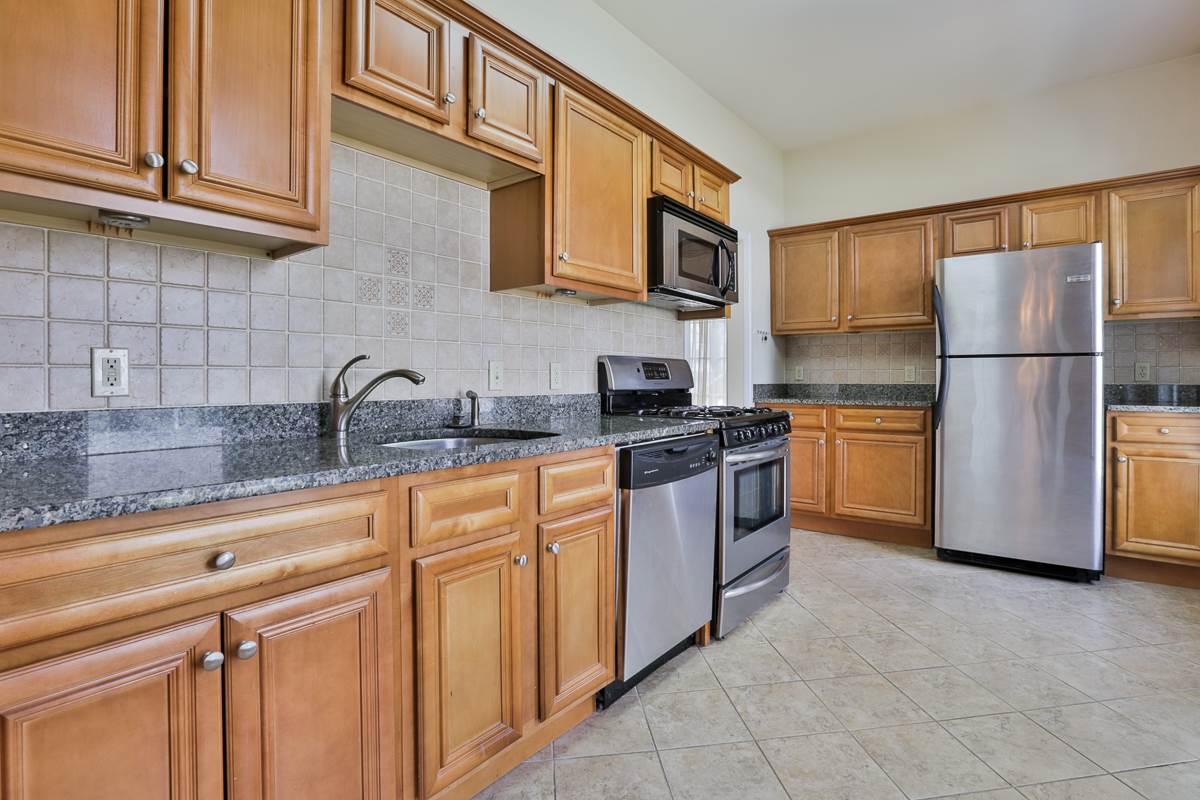 69 North Spring Street, Unit C Concord, NH 03301 - Photo 16 of 31