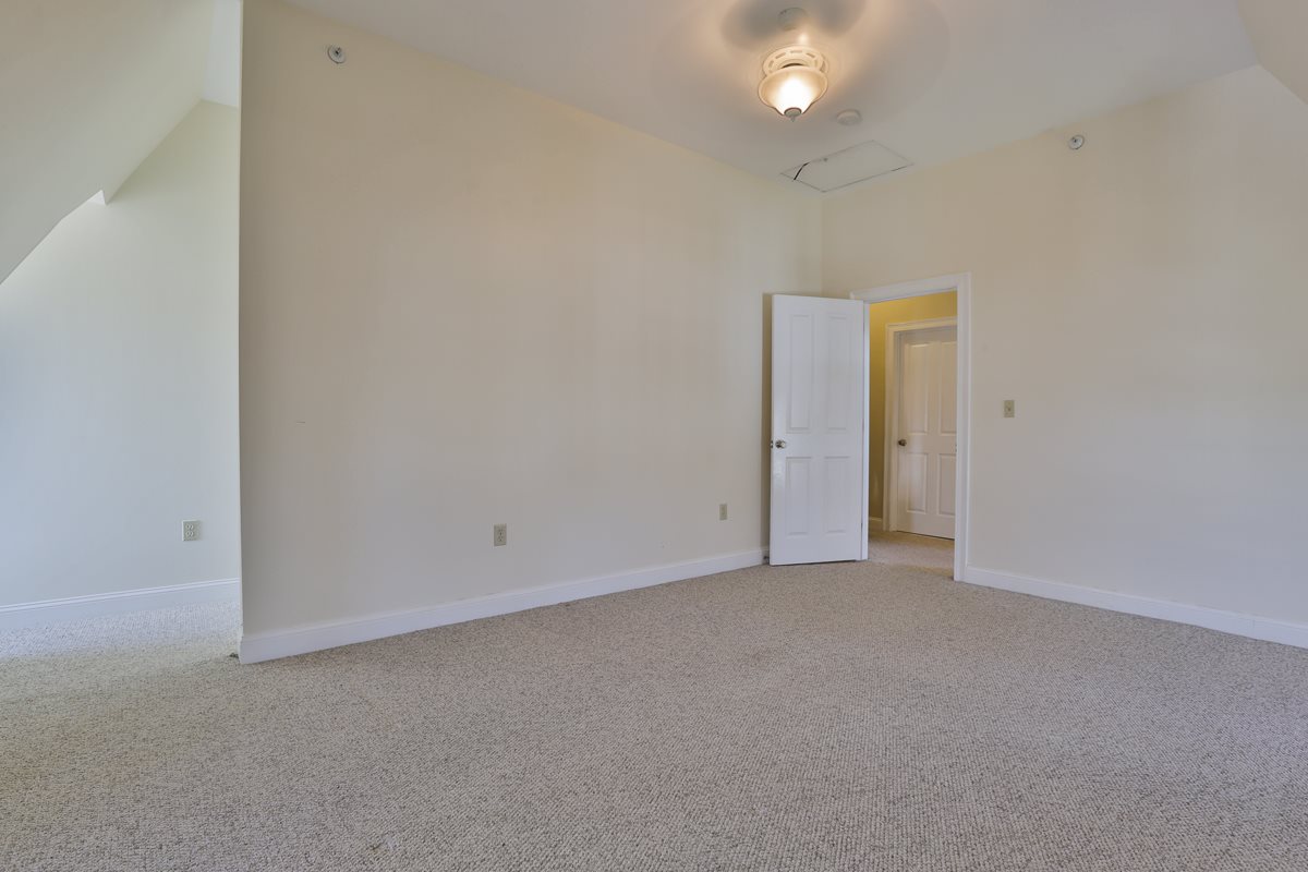 69 North Spring Street, Unit C Concord, NH 03301 - Photo 24 of 31