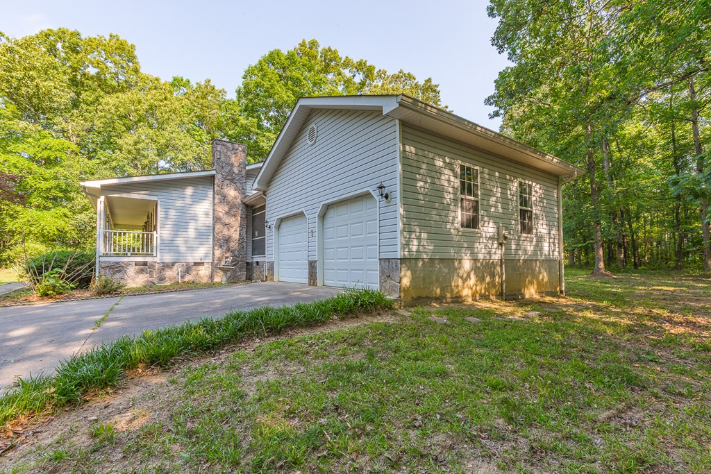 311 Johnson Road Chatsworth, GA 30705 - Photo 8 of 46 Gallery Image 8