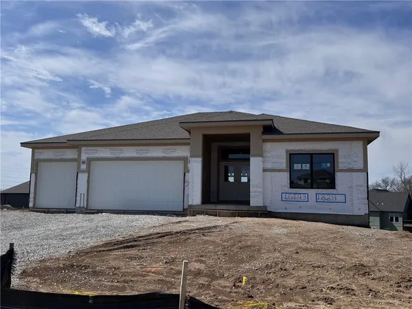 $695,000 | 1824 Homestead Drive, Liberty, MO 64068