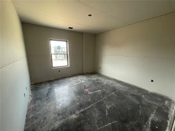 $695,000 | 1824 Homestead Drive, Liberty, MO 64068