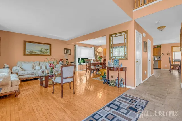 $949,000 | 6 Vail Drive, Old Bridge, NJ 07747