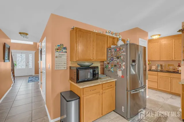 $949,000 | 6 Vail Drive, Old Bridge, NJ 07747