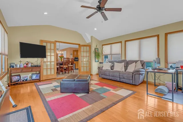 $949,000 | 6 Vail Drive, Old Bridge, NJ 07747