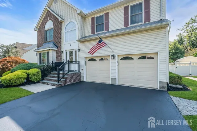 $949,000 | 6 Vail Drive, Old Bridge, NJ 07747