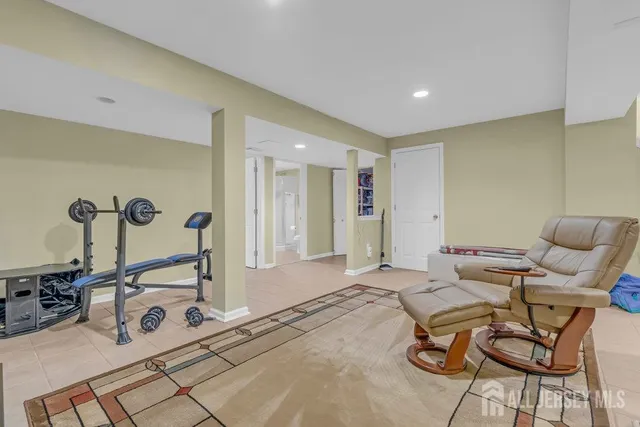 $949,000 | 6 Vail Drive, Old Bridge, NJ 07747