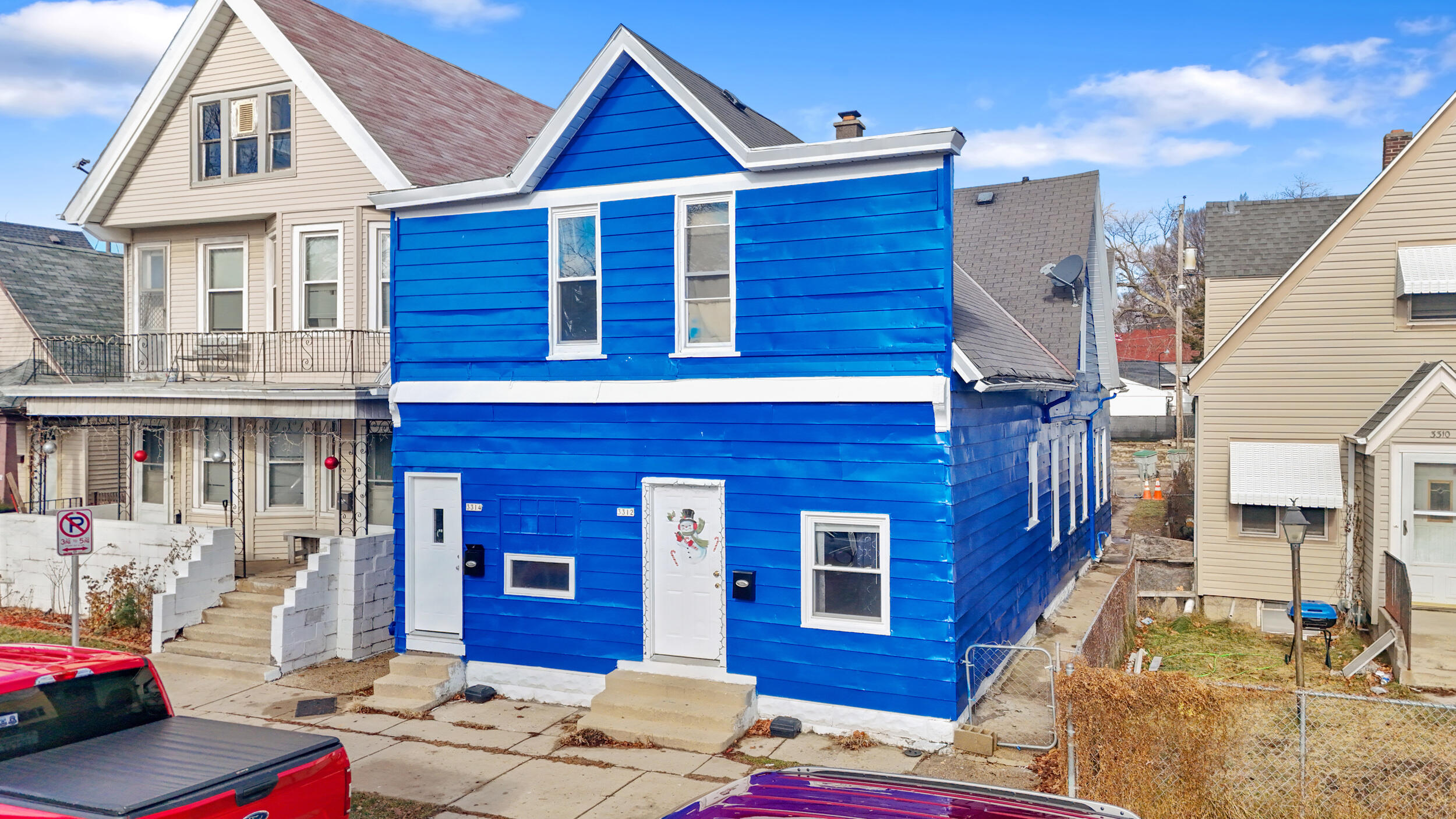 3312 West Scott Street, Unit 3314 Milwaukee, WI 53215 - Photo 1 of 21 Front