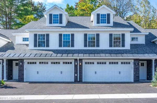 $384,160 | 150 Carriage Boulevard, Rotterdam, NY 12306